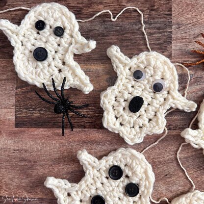 Halloween Spooky Boo Ghost Garland –Crochet Pattern