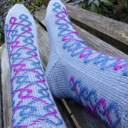 Twisty Passages Toe-up Socks