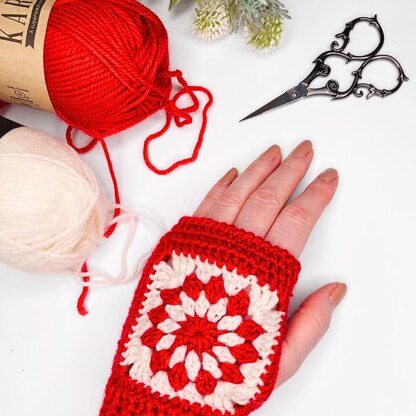 Granny Flower Fingerless Gloves