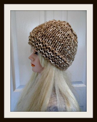 1020 - Chunky Tan Beanie