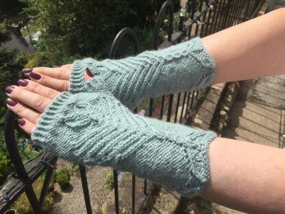 Tree of Love Mitts