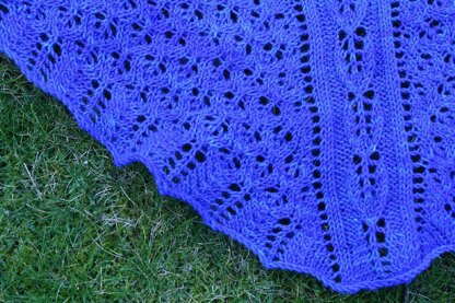 English Country Garden Shawlette