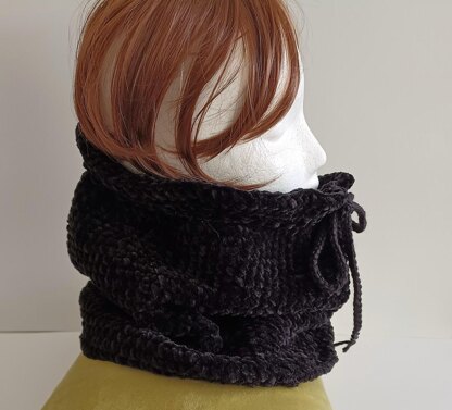 Celestial Drawstring Cowl