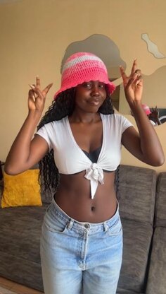 Ombre bucket hat