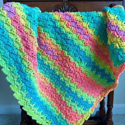 EASY Diagonal Shell Baby Blanket