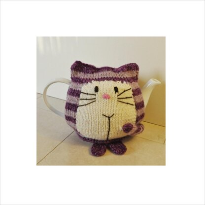 Knitty Kitty tea cosy