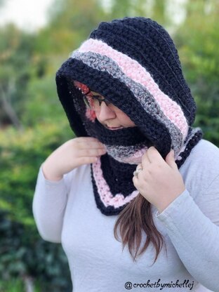 Gefion hooded cowl