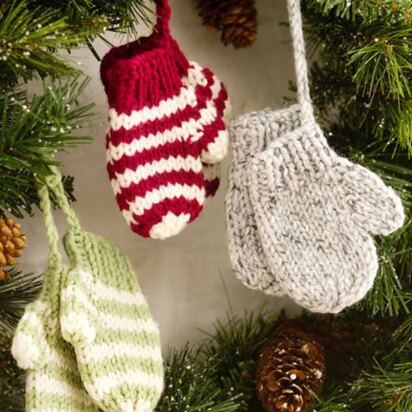 Mitten Ornaments in Red Heart Super Saver Economy Solids - WR2082