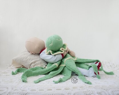 Knitted flat Octopus Toy Baby Lace Blanket.