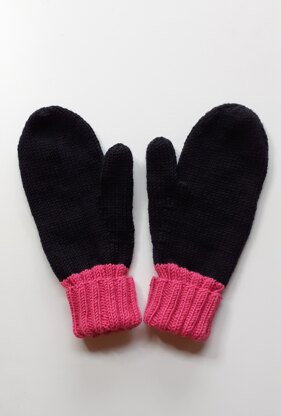 Colour block mittens