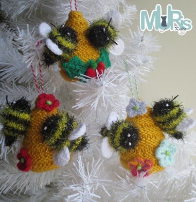 Christmas Bee Ornament
