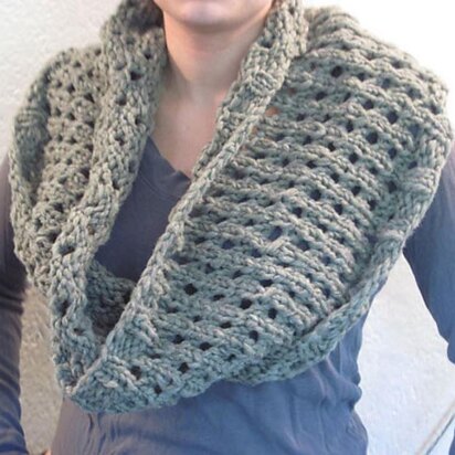 Holey Cowl