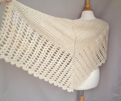 Blanche Shawl