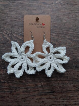 Flora Flower crochet earrings