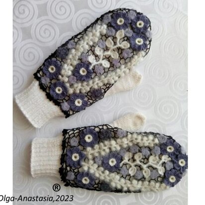 Finger mittens with Irish lace