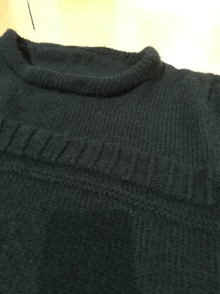 Men’s Roundneck Sweater