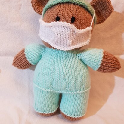 Knitted frontline bear