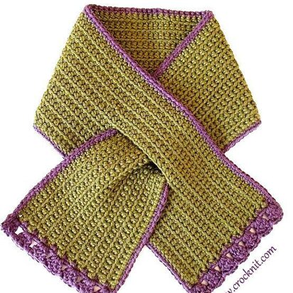 Toddler Keyhole Scarf