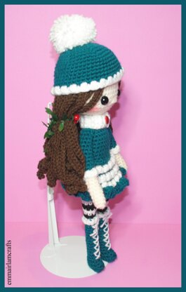 Holly, Doll Crochet Pattern