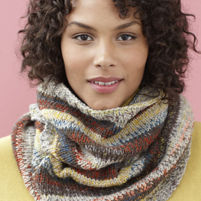 Cedar Springs Cowl in Lion Brand Fishermen's Wool - 90584AD