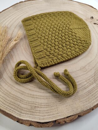 Mossy Baby Bonnet | 0-24 months