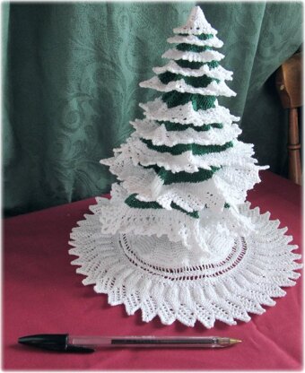 Knitted Christmas Tree