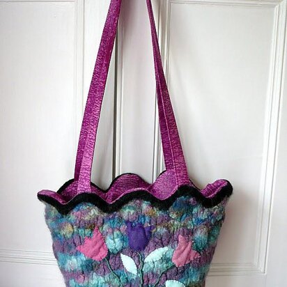 Felted Tulip Bag - knitting pattern
