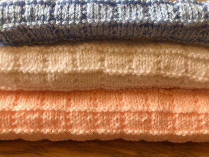 2 x Easy Baby Blankets - Squares & Bumps