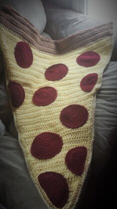 Pizza Blanket – Crochet Hugs by Cathy