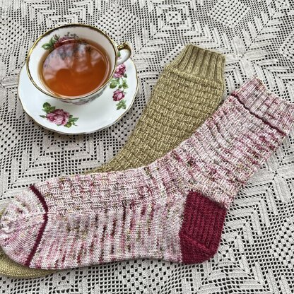 Strawberry Basket Socks