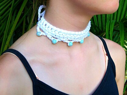 Crochet choker best sale with beads