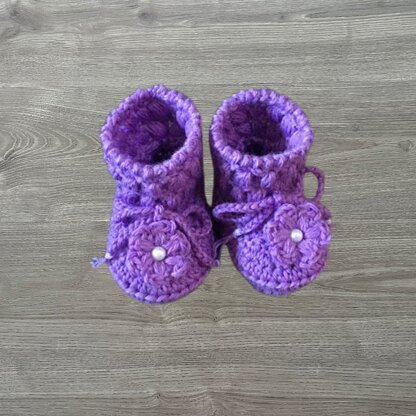 Beth Crochet Baby Booties