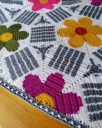 Pretty Preppy Petals Tapestry Crochet Blanket