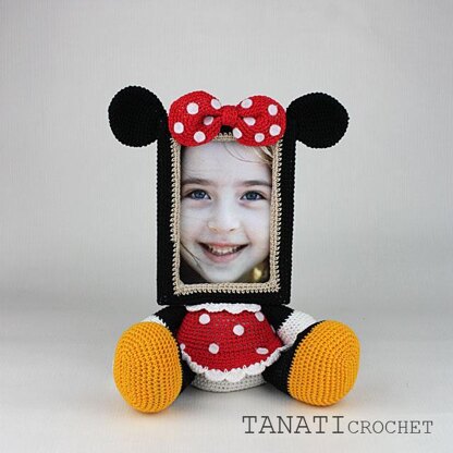 Crochet Pattern of Photo Frame Mouse girl