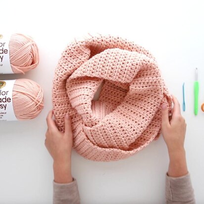 How to Crochet a Scarf