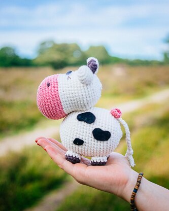 Daisy the Cow Crochet Pattern