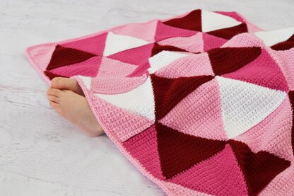 Ombre Triangle Blanket
