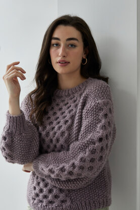 "Lottie" - Jumper Knitting Pattern Women in Debbie Bliss Merion by Debbie Bliss