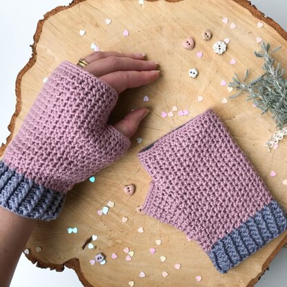 Line Up!  Mollie Mitts (with fleece lining)