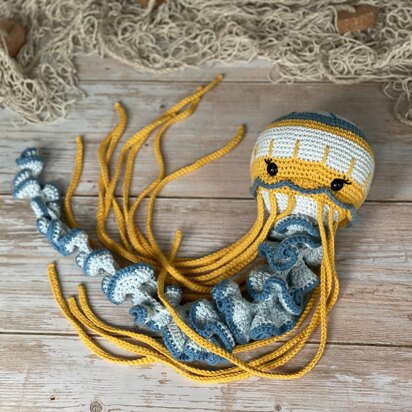 Jag the Jellyfish Amigurumi