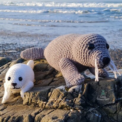 Sandy the Seal - UK Terminology - Amigurumi