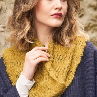 Dusty Cowl in Rowan Alpaca Classic - ZB328-00003-DEP - Downloadable PDF