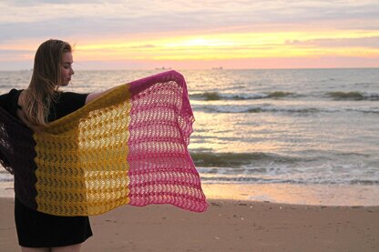 Feather & Fan Shawl