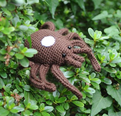 Lone Star Tick Amigurumi by OohLookItsARabbit