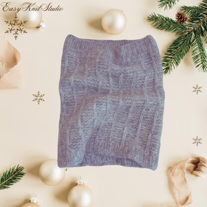Easy Knit Mohair Snood Pattern: Beginner Neck Warmer