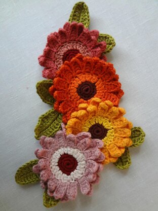 Gerbera Necklace