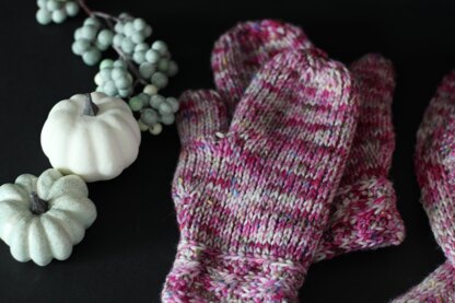 Raspberry Jam 3-pc Tunisian Set Hat, Mittens, and Scarf