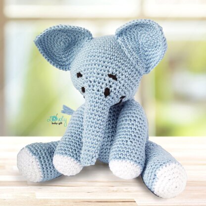 Crochet kit: Amigurumi Elephant.