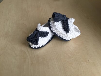 Baby Bootie & Hat Set N 262