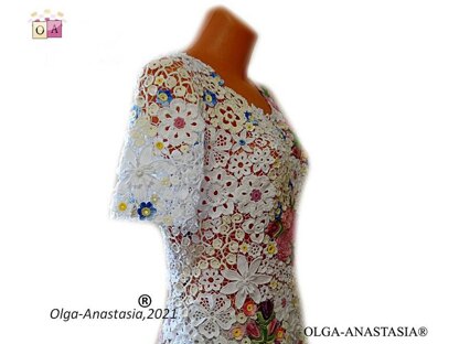 Lace blouse with flowers